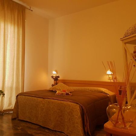 Hotel Romantica Rimini Ngoại thất bức ảnh