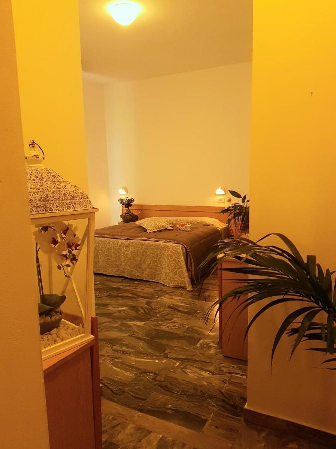 Hotel Romantica Rimini Ngoại thất bức ảnh