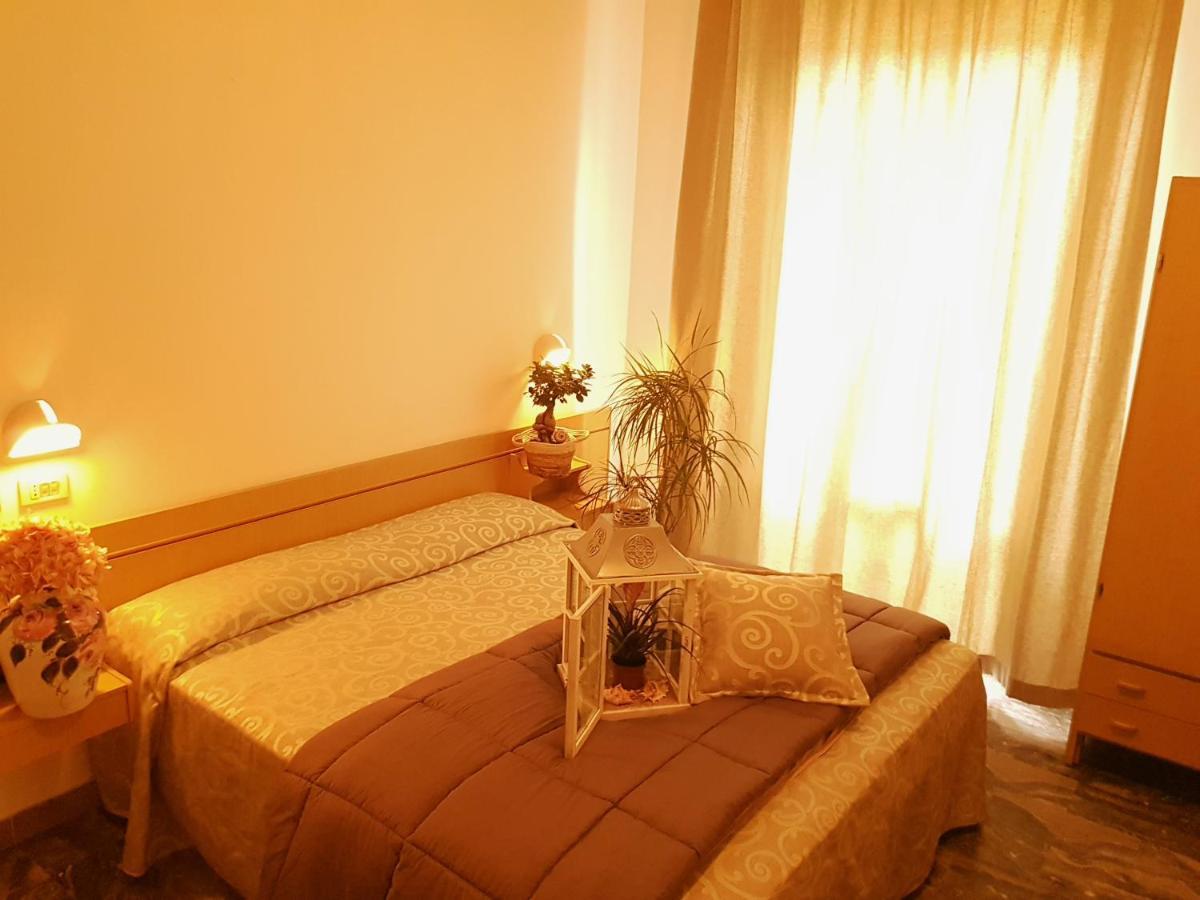 Hotel Romantica Rimini Ngoại thất bức ảnh