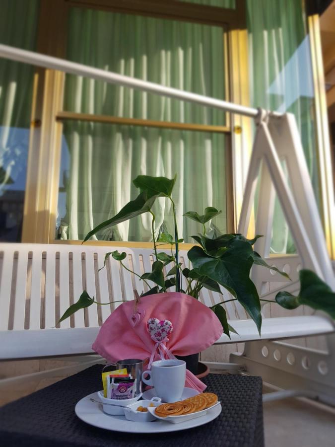 Hotel Romantica Rimini Ngoại thất bức ảnh