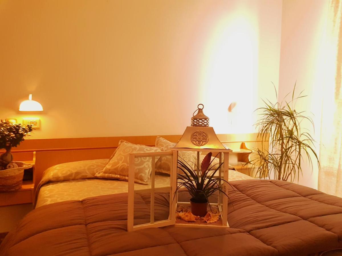 Hotel Romantica Rimini Ngoại thất bức ảnh