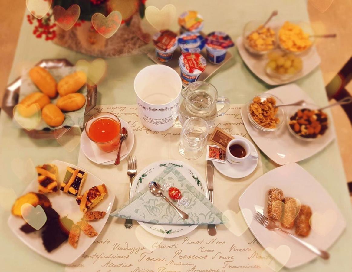 Hotel Romantica Rimini Ngoại thất bức ảnh